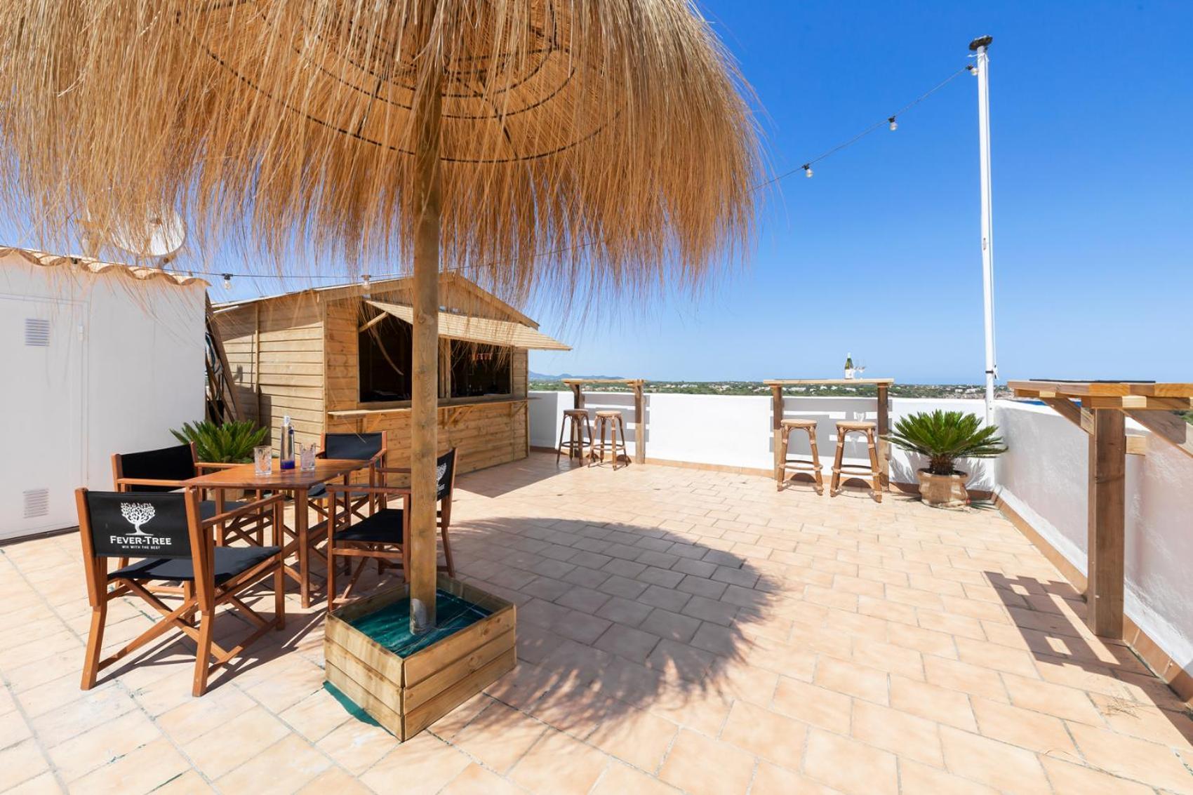 Hostal Cala Llombards Bagian luar foto