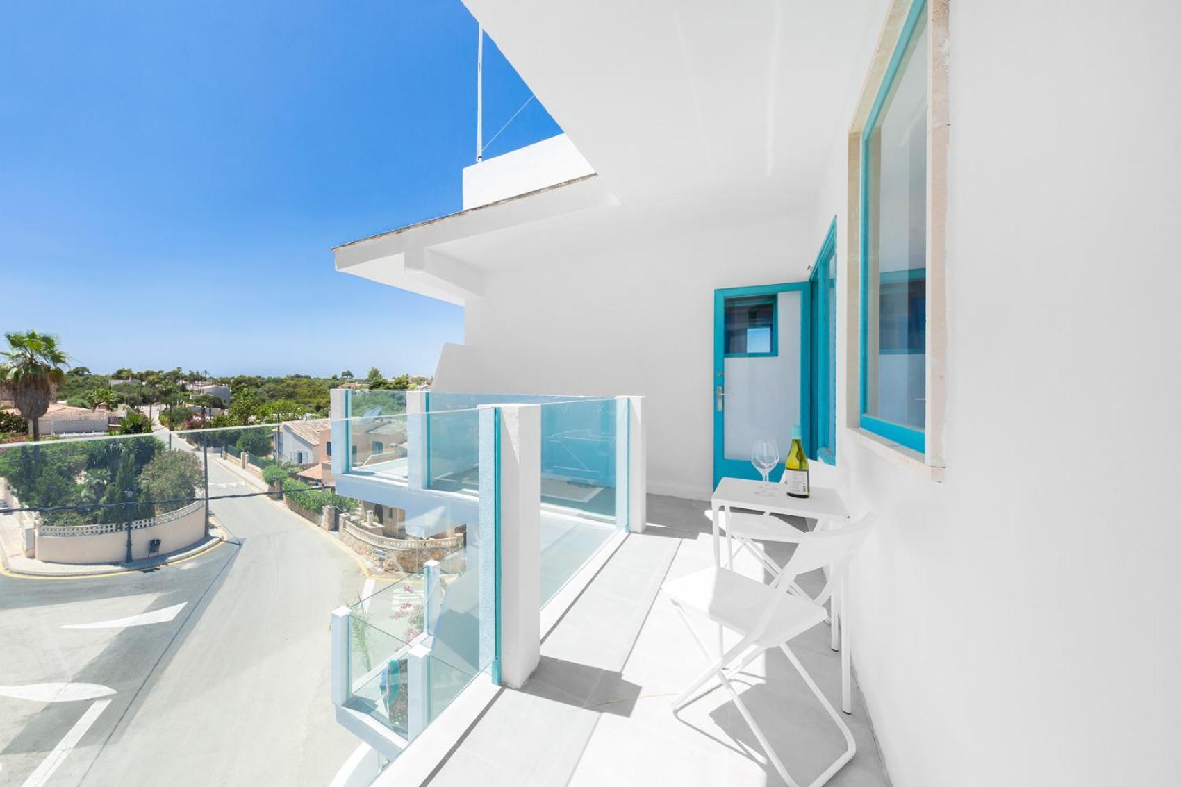 Hostal Cala Llombards Bagian luar foto