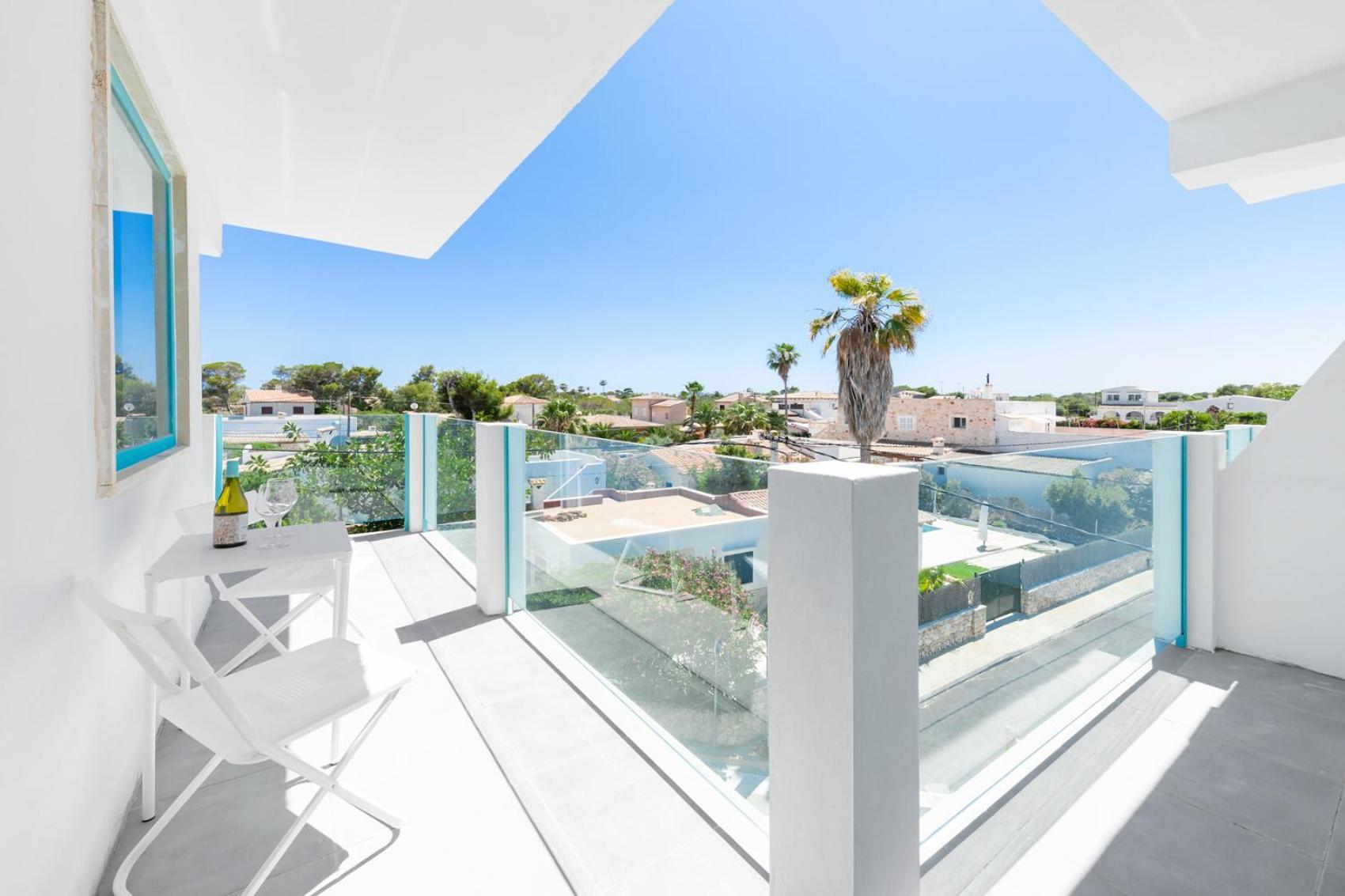 Hostal Cala Llombards Bagian luar foto