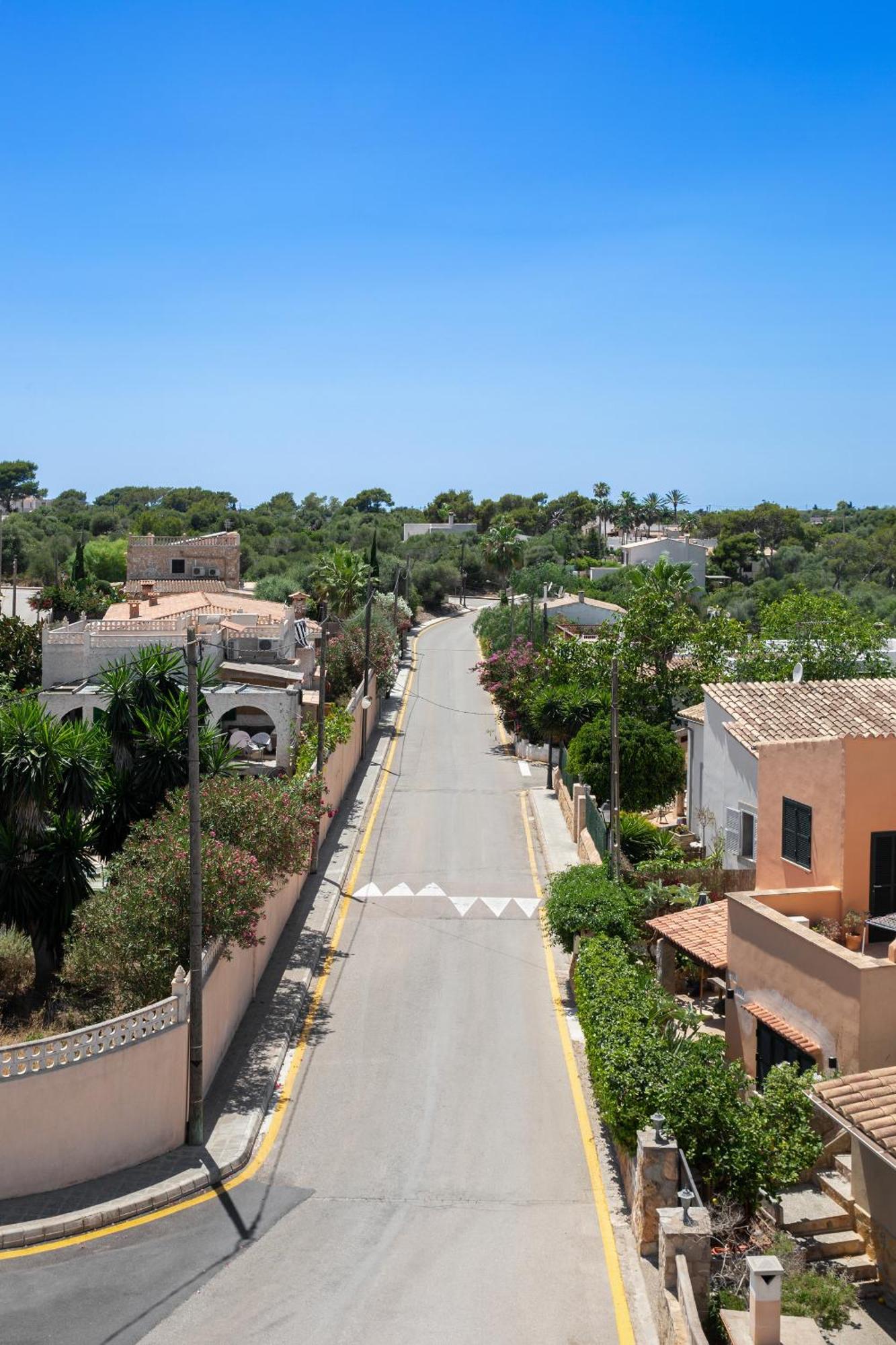 Hostal Cala Llombards Bagian luar foto